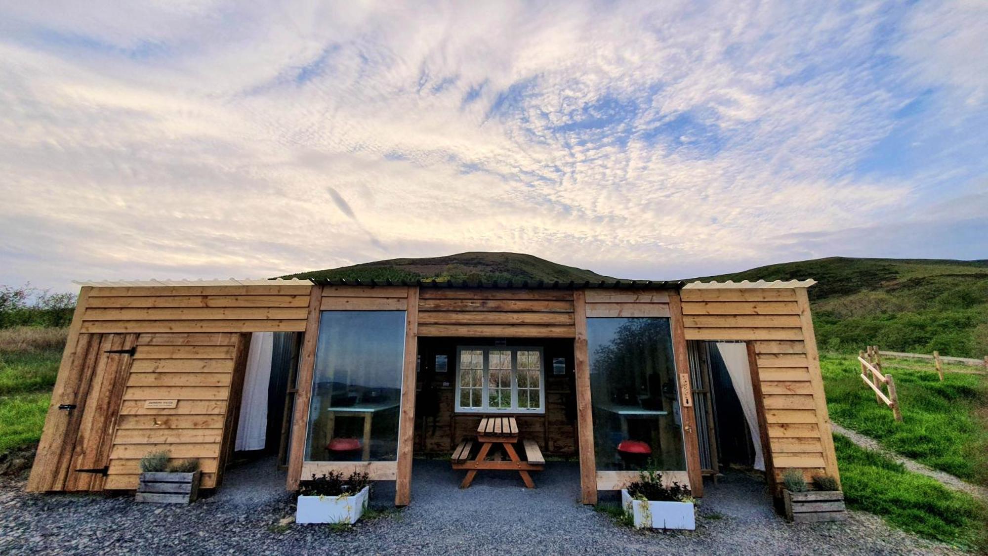 Calon Y Goedwig Glamping Llandovery Exterior foto