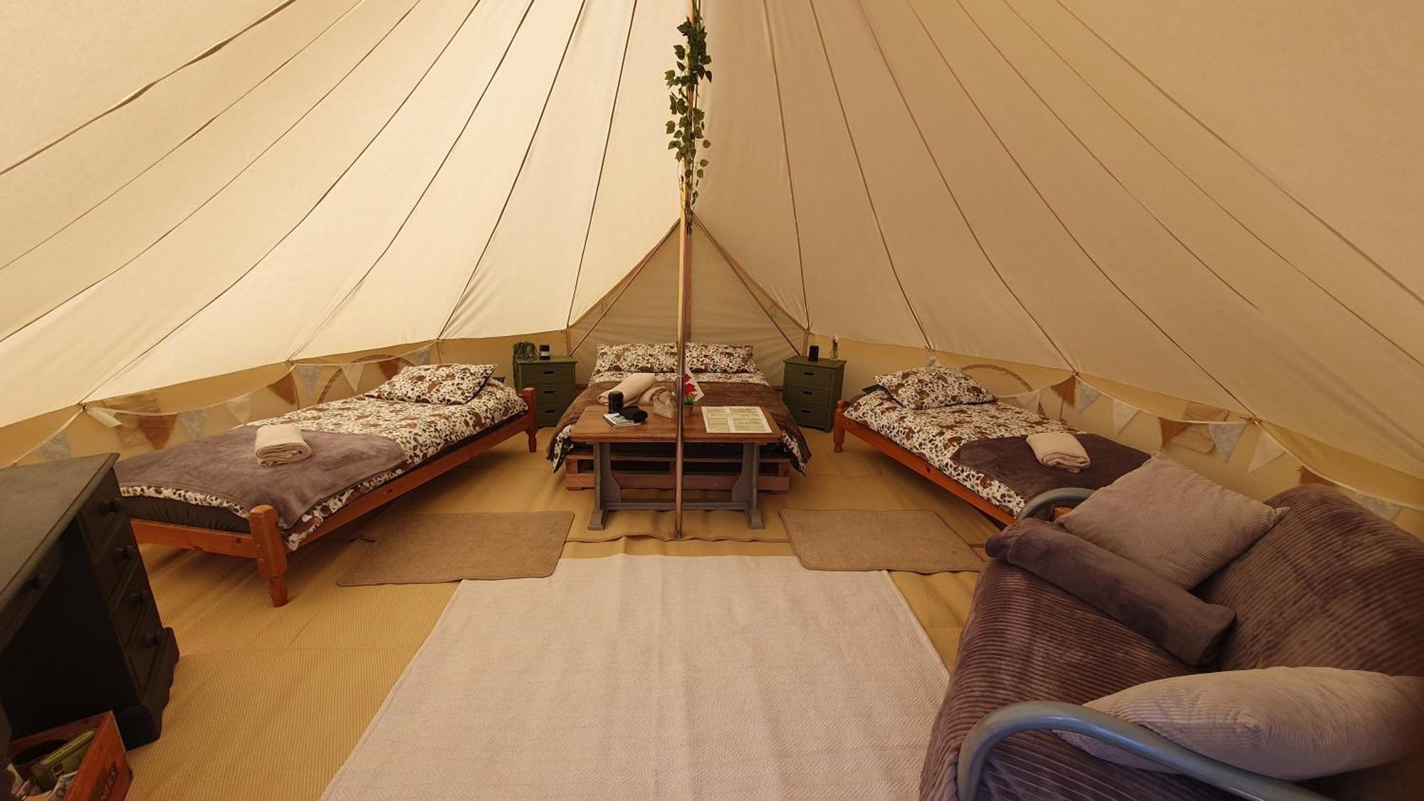 Calon Y Goedwig Glamping Llandovery Exterior foto
