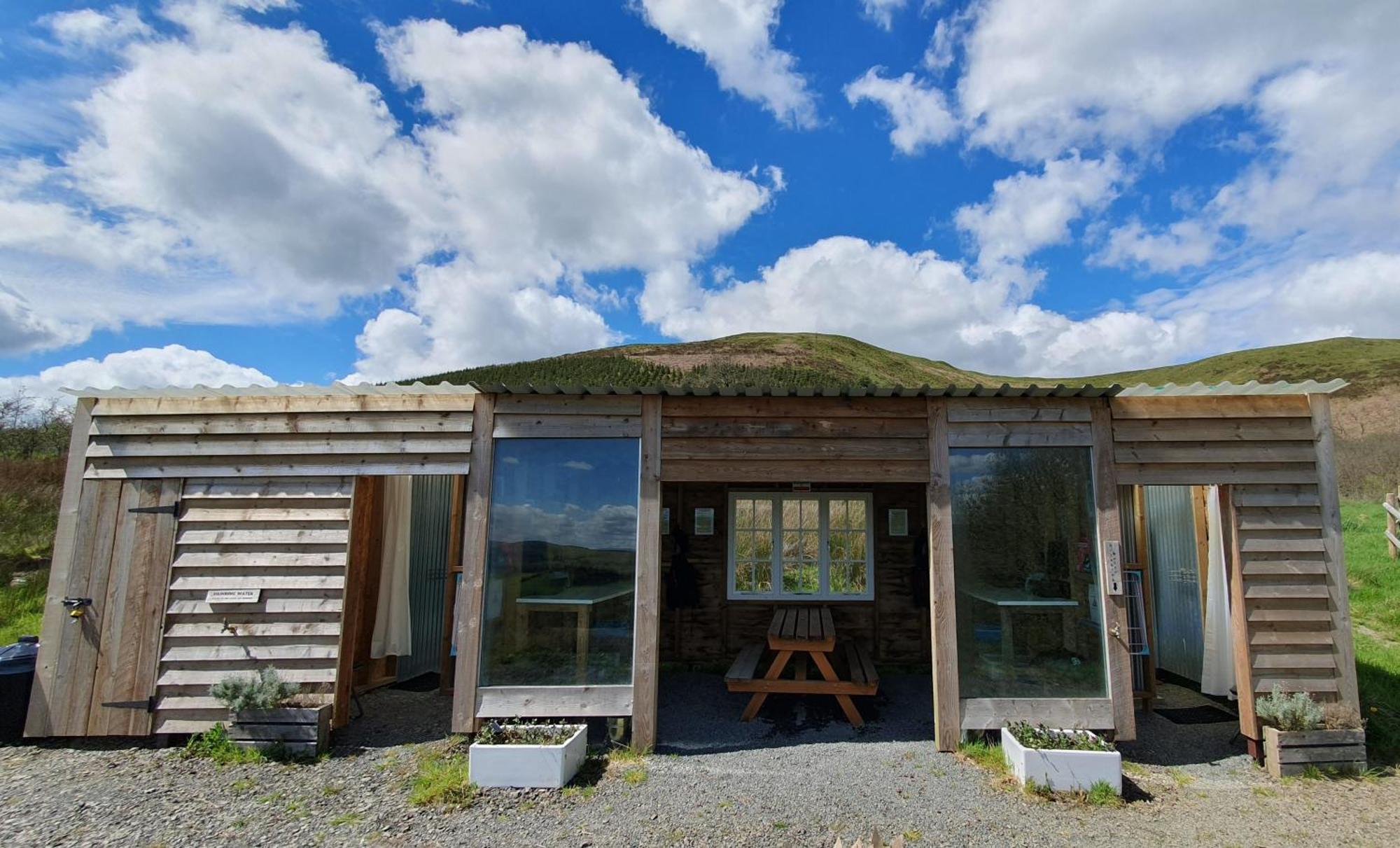 Calon Y Goedwig Glamping Llandovery Exterior foto